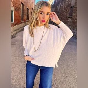 Hello Nite Dani Dolman cream ovewrsized boxy flowy crew neck pullover shirt. L